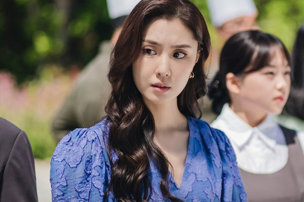 Chồng có nhiều thay đổi bất thường, vợ âm thầm tìm hiểu rồi gục ngã trước sự thật-2