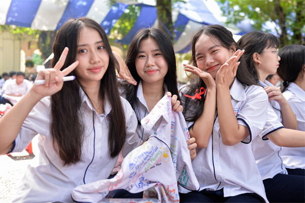 1,7 triệu học sinh TPHCM dự kiến sẽ được nghỉ tết 11 ngày-1