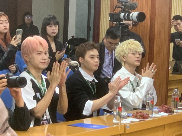 Sau ồn ào phát ngôn, Negav xuất hiện bên dàn Anh trai say hi tại Hà Nội-2