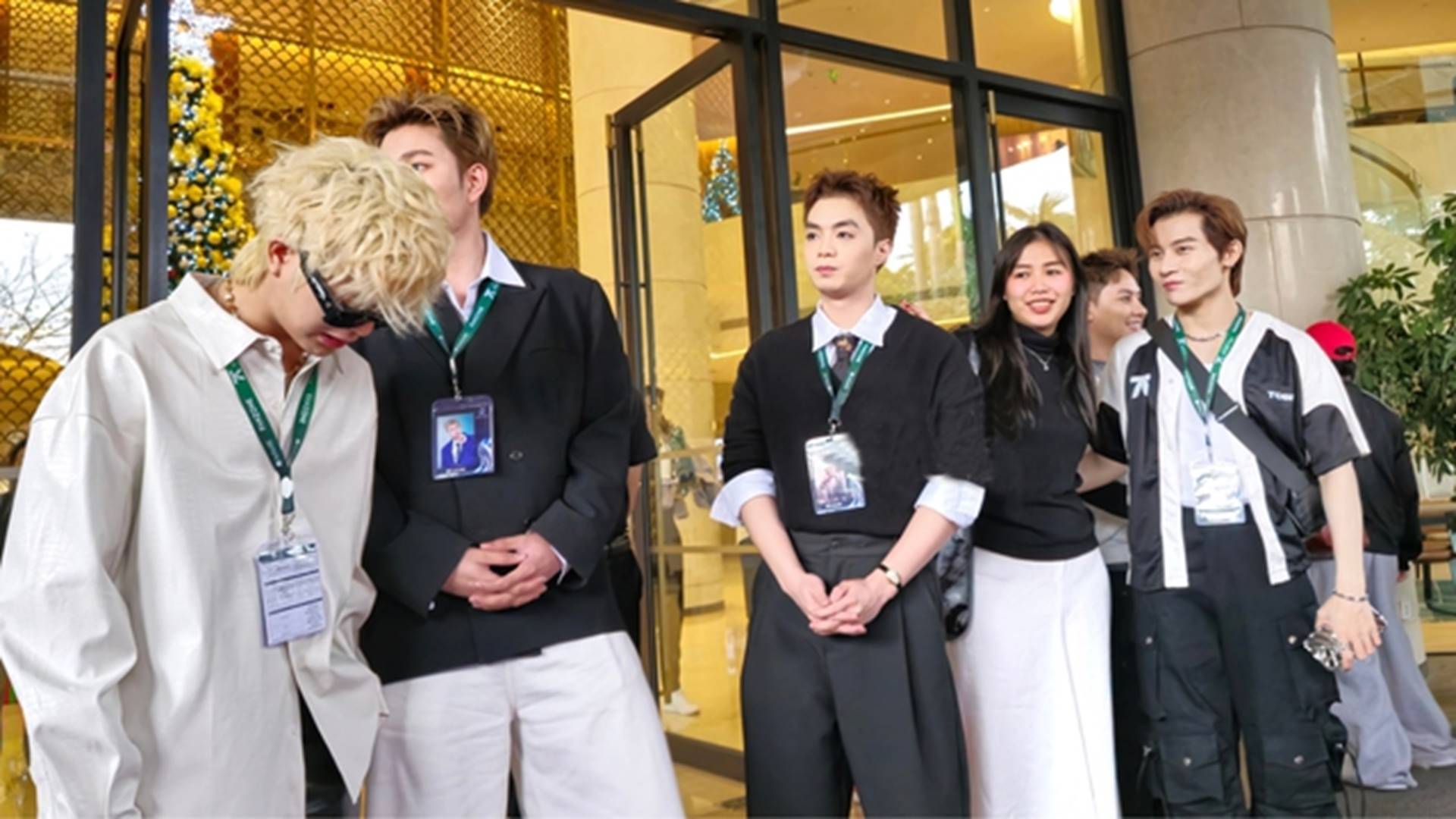 Sau ồn ào phát ngôn, Negav xuất hiện bên dàn Anh trai say hi tại Hà Nội-3