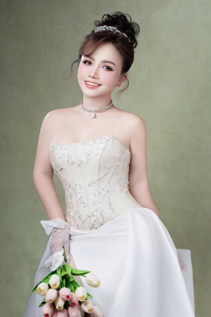 Diễn viên Hoàng Yến úp mở lấy chồng lần thứ 5, bí mật danh tính chú rể-1