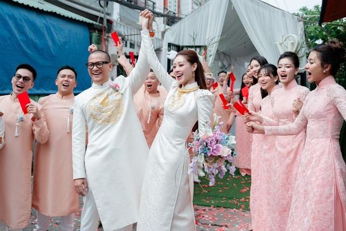 Con riêng 11 tuổi của chồng Hoa hậu Khánh Vân xuất hiện trong lễ ăn hỏi-5