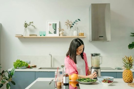 Cốc nước dứa thử lòng người chồng ích kỷ