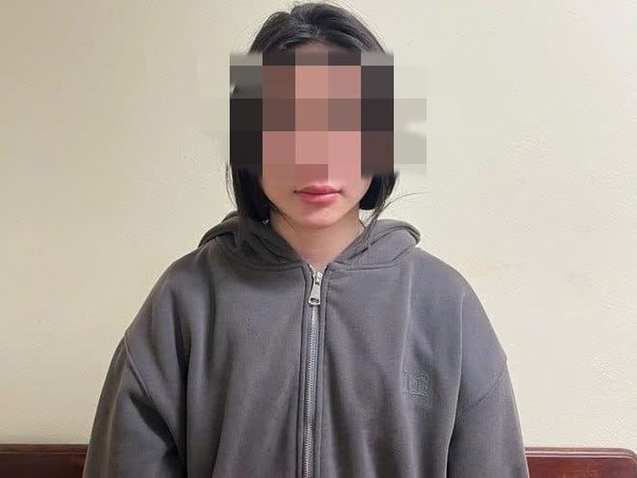 Cô gái trộm điện thoại ở quán bún gây xôn xao mạng xã hội-1