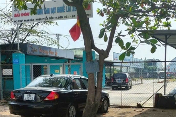 Thông tin mới vụ người đàn ông bám đầu xe tải ở Thủ Đức-3