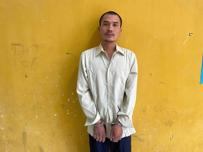 Thông tin mới vụ người đàn ông bám đầu xe tải ở Thủ Đức-1