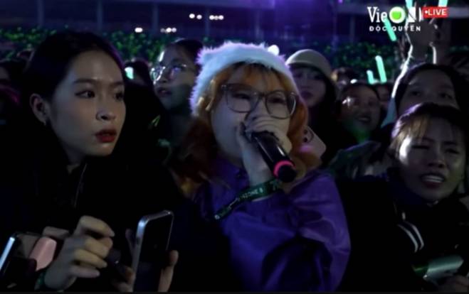 Concert Anh trai say hi: Thảm hoạ Pickleball, khán giả trúng pháo hoa-4