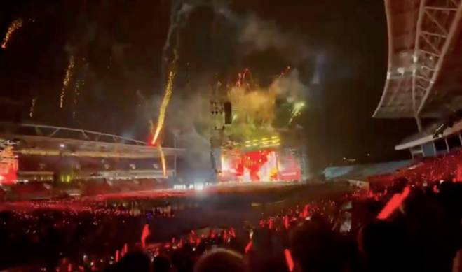 Concert Anh trai say hi: Thảm hoạ Pickleball, khán giả trúng pháo hoa-5