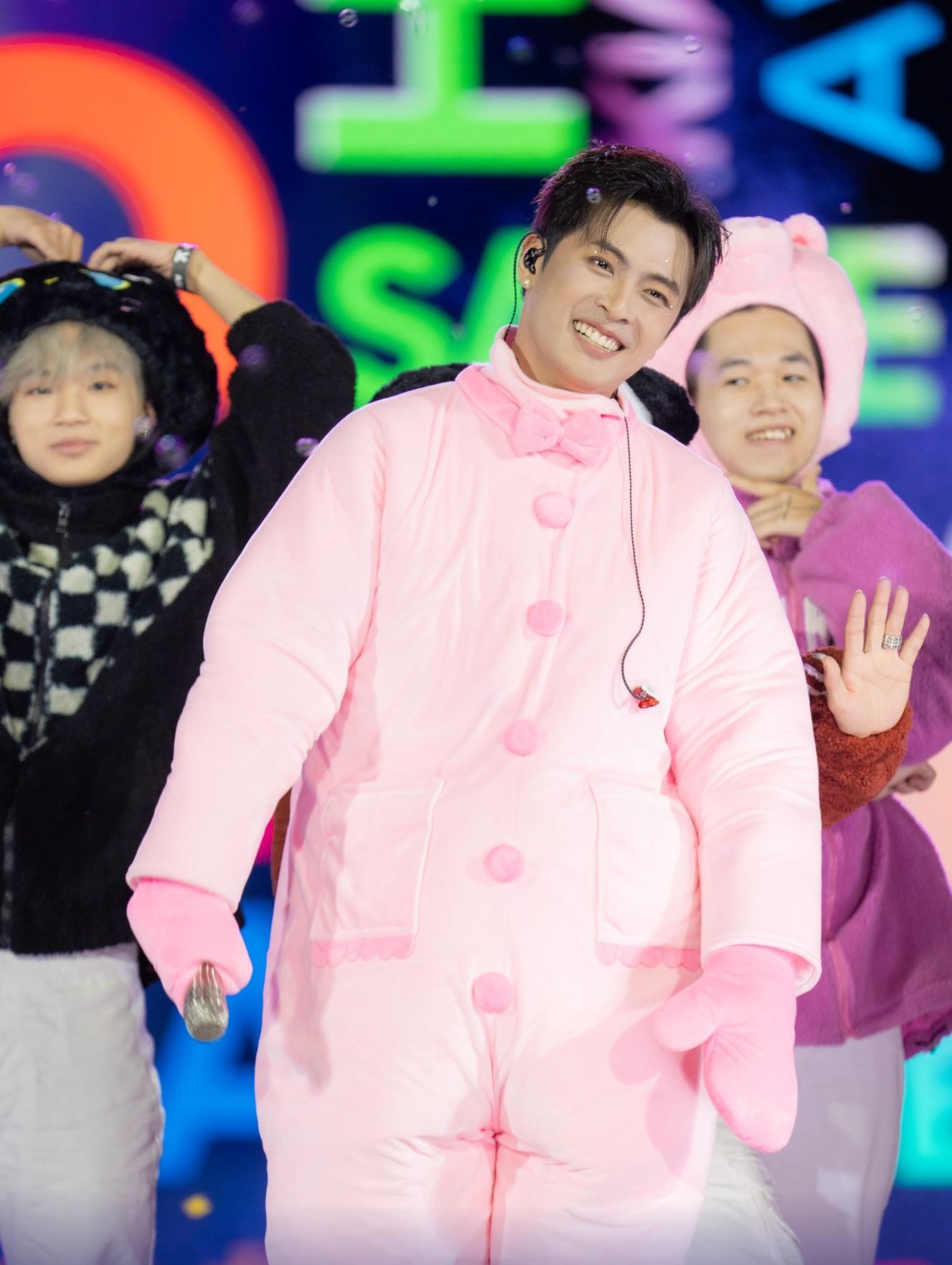 Phát ngôn gây dậy sóng của Trấn Thành tại sân Mỹ Đình-3