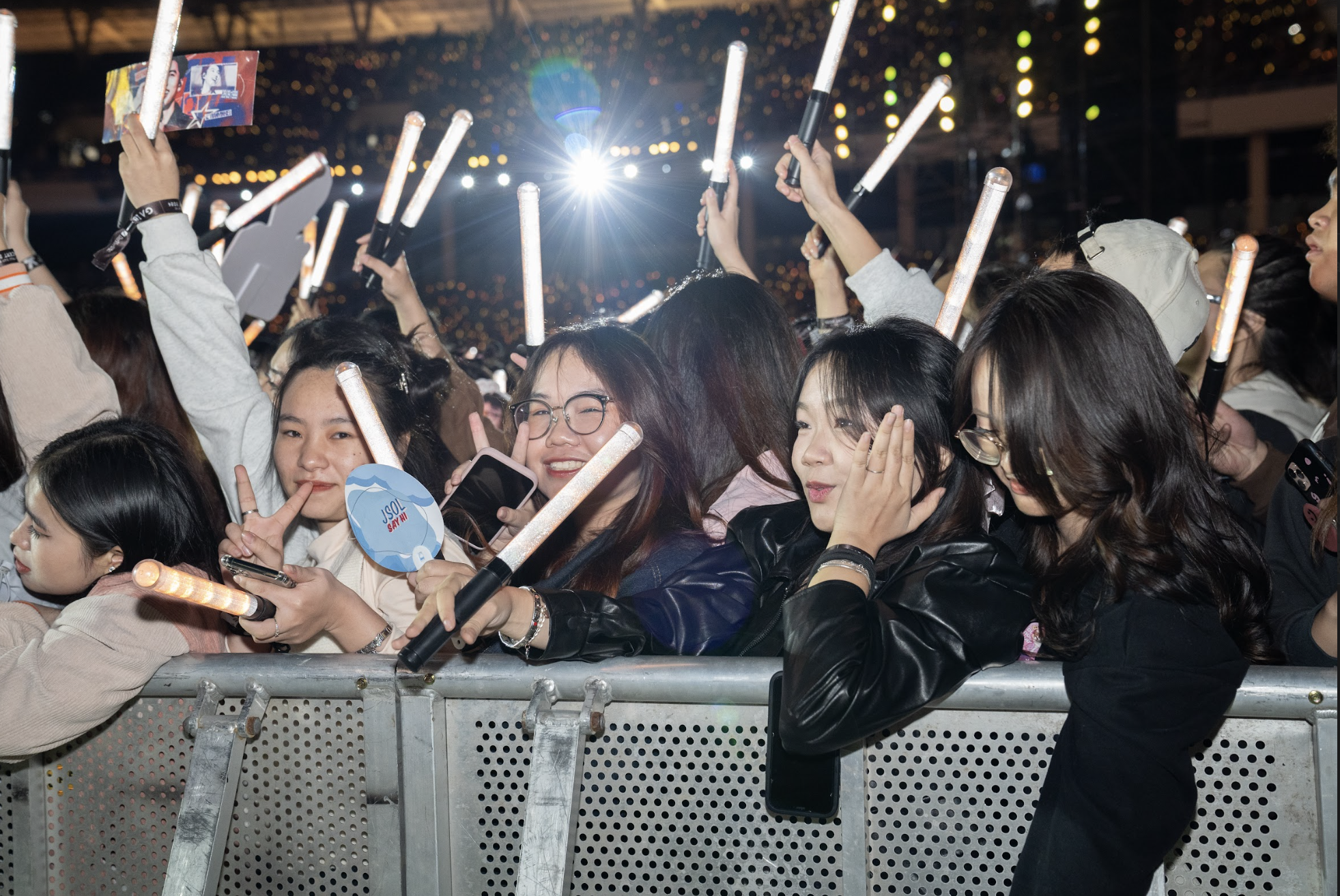 Phát ngôn gây dậy sóng của Trấn Thành tại sân Mỹ Đình-14