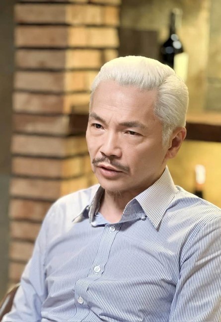 NSND Trung Anh: 26 năm hôn nhân hạnh phúc bên vợ đảm, 2 con giỏi giang-4