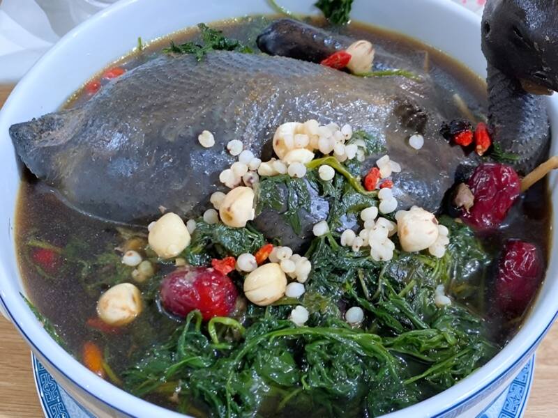 5 cách làm món ăn bổ dưỡng cho chị em hay bị lạnh tay chân-3