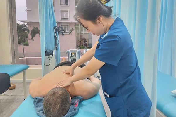 Vì sao massage cổ vai gáy có thể gây chết người?-2