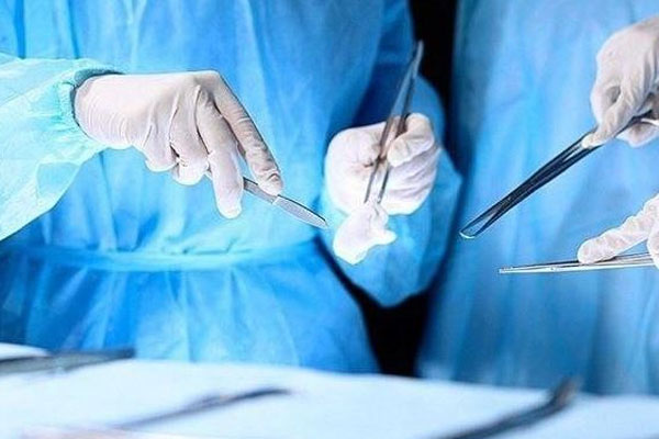 Cụ ông 70 tuổi tử vong sau khi bị bác sĩ cắt nhầm gan-1