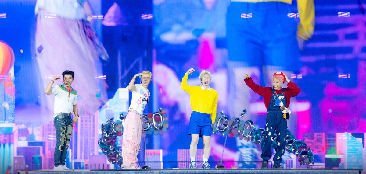 Bức ảnh ở sân Mỹ Đình khiến Trấn Thành chết lặng-4