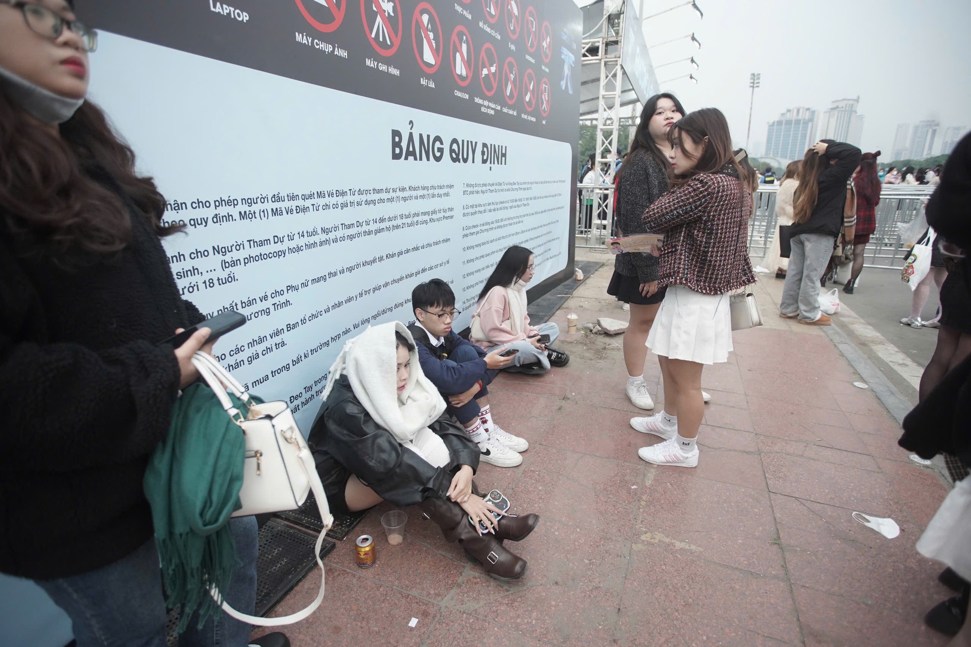 Cảnh fan vạ vật-1