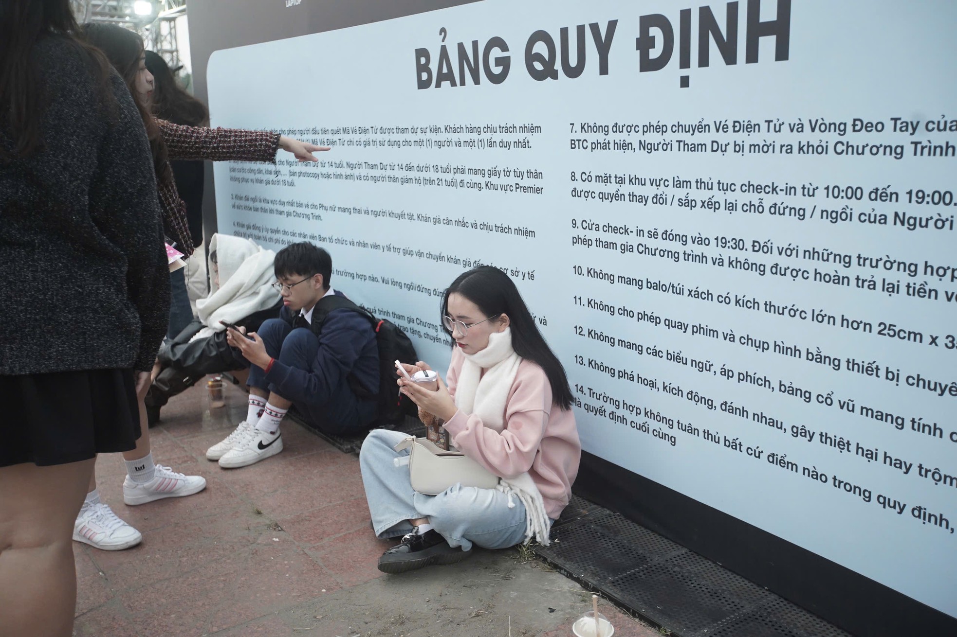 Cảnh fan vạ vật-2