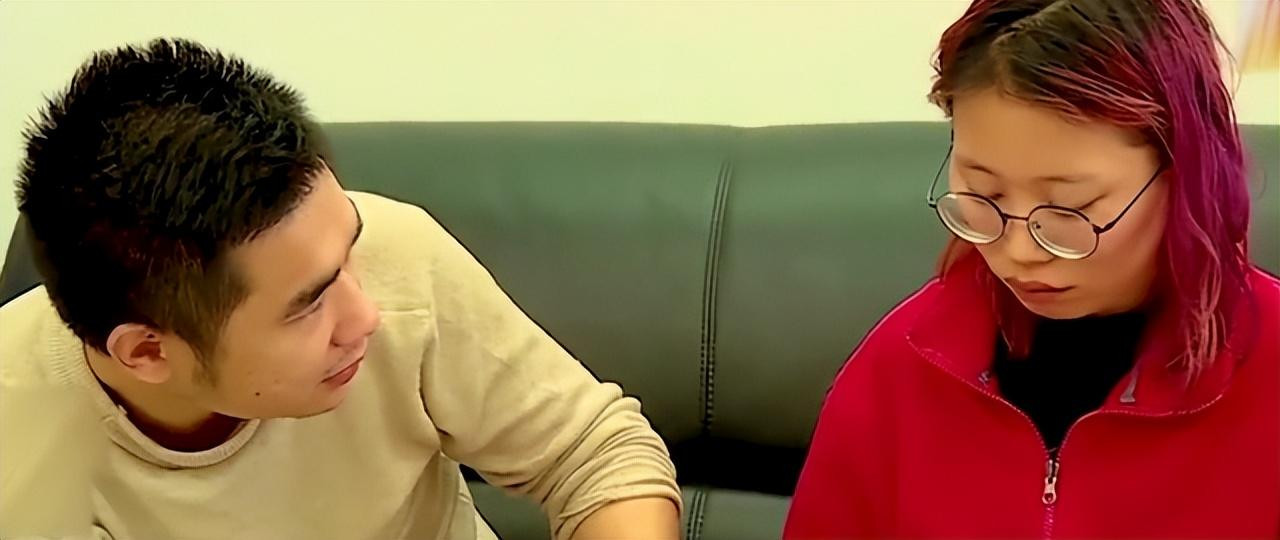 Người vợ bị đánh quyết không ly hôn vì chồng quá đẹp trai-1