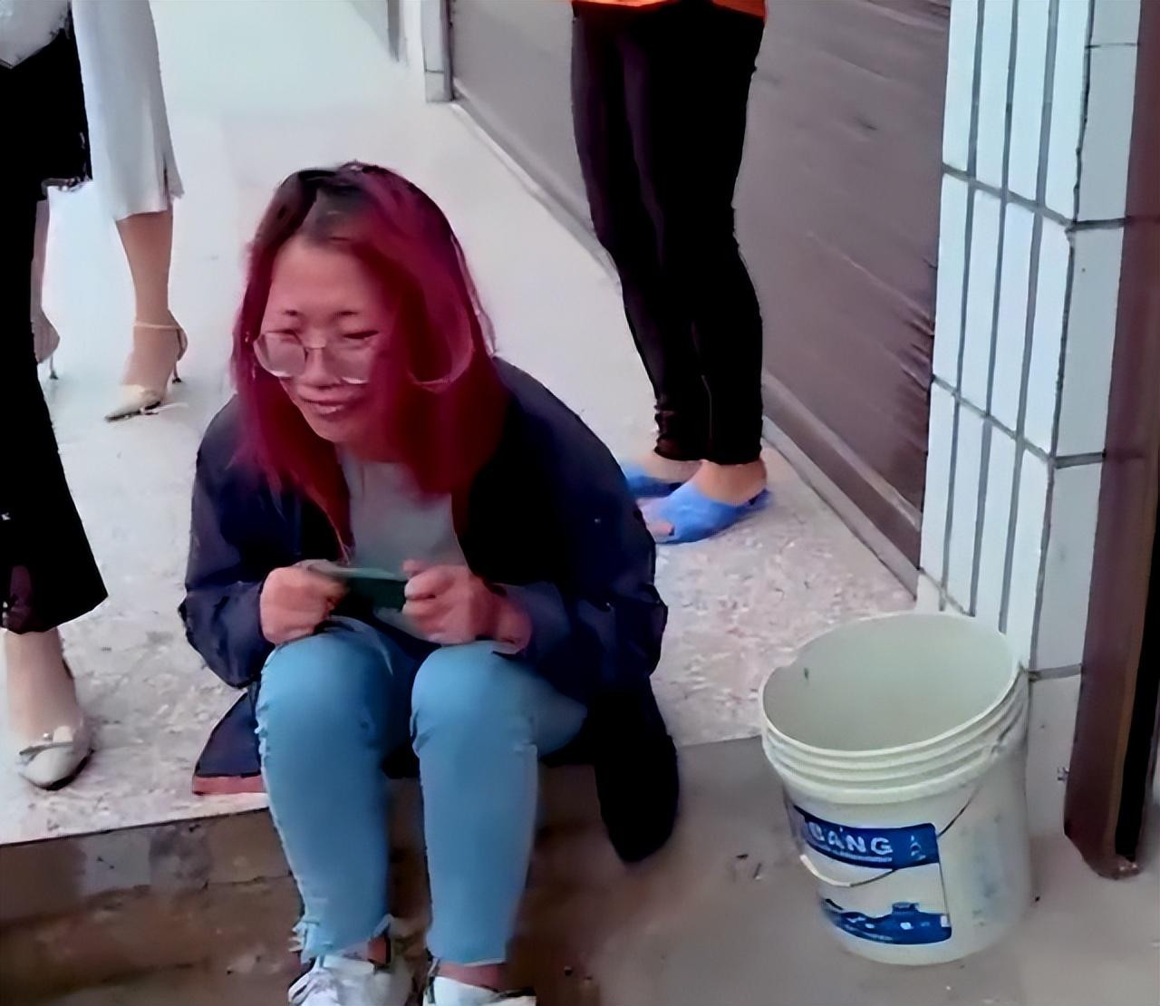 Người vợ bị đánh quyết không ly hôn vì chồng quá đẹp trai-2