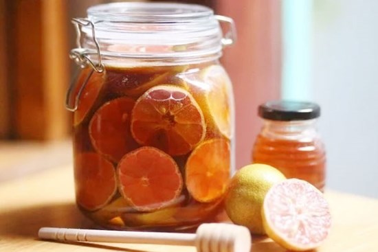 Mẹo ngâm chanh đào mật ong không bị lên men