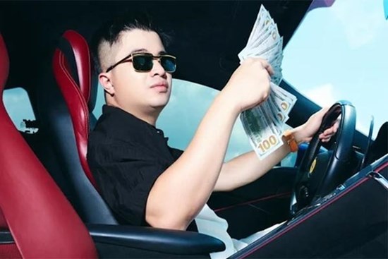 Mr Pips 'phông bạt' hình ảnh, lừa ít nhất 50 triệu USD của 2.661 người