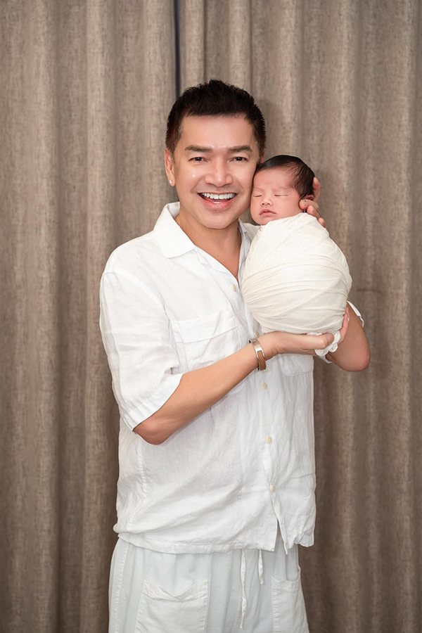 Nam nghệ sĩ Việt có con ở tuổi U70 lại gây sốc với diện mạo trẻ như đôi mươi-3