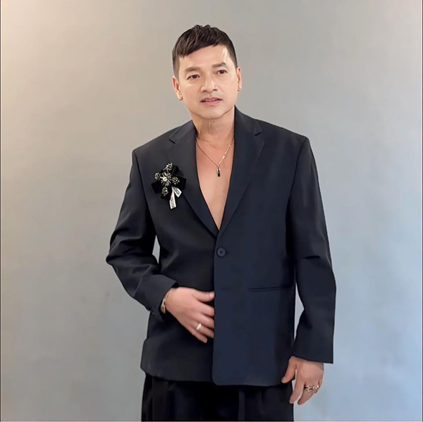 Nam nghệ sĩ Việt có con ở tuổi U70 lại gây sốc với diện mạo trẻ như đôi mươi-6