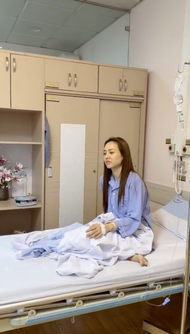 Vừa phẫu thuật khâu 15 mũi, vợ Công Lý xin xuất viện sớm-1