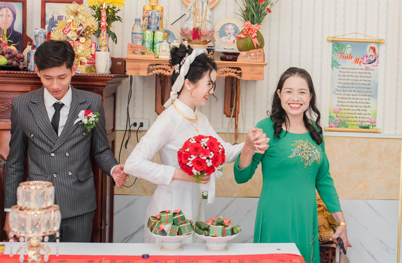 Ông chú Bình Phước đi mua ô tô bất ngờ tìm được nàng dâu như ý-4