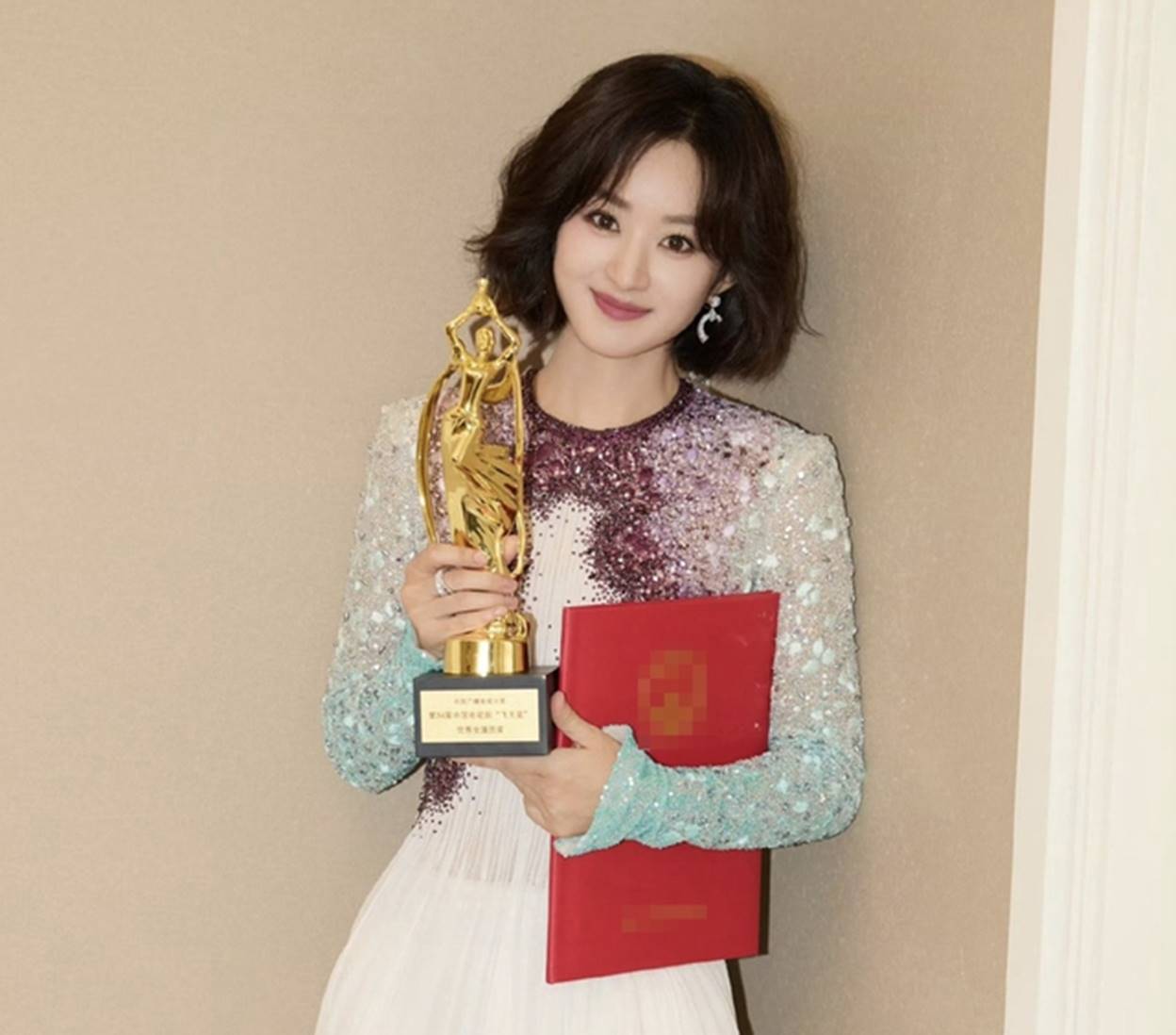Top 4 nữ diễn viên xuất sắc nhất Cbiz 2024 của màn ảnh Hoa ngữ-3