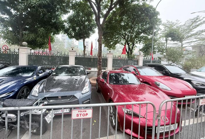 Nơi tạm giữ 31 ô tô siêu sang của siêu lừa TikToker Mr Pips Phó Đức Nam-2