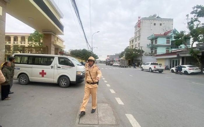 Điều tra vụ nữ sinh lớp 8 tử vong trong sân trường ở Hải Phòng-1