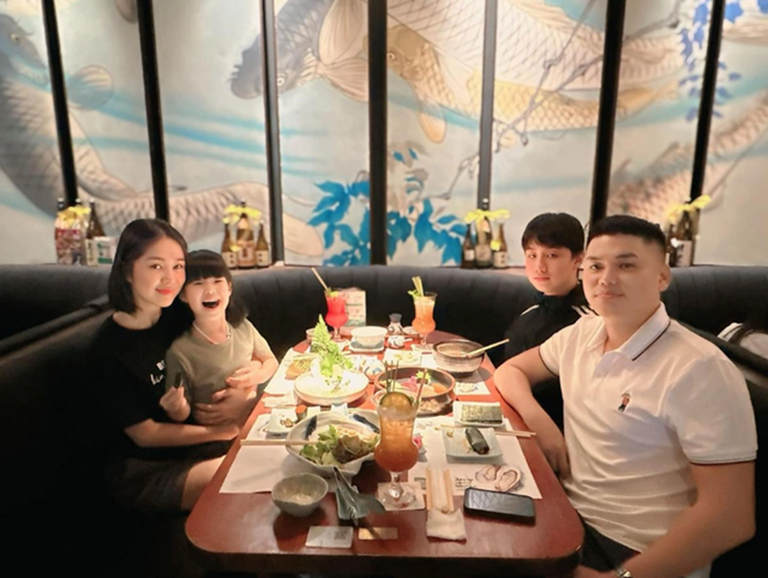 Chị hai quốc dân” Lê Phương được chồng trẻ công khai khen hết lời nhờ thay đổi một điểm trên khuôn mặt-5