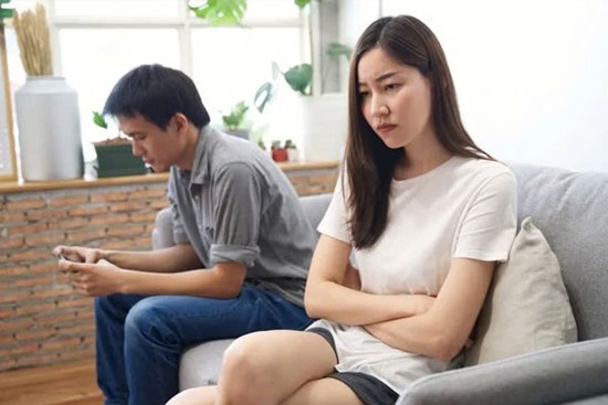 Mất việc, chồng tôi thà ở nhà nấu cơm cho vợ chứ không chạy Grab