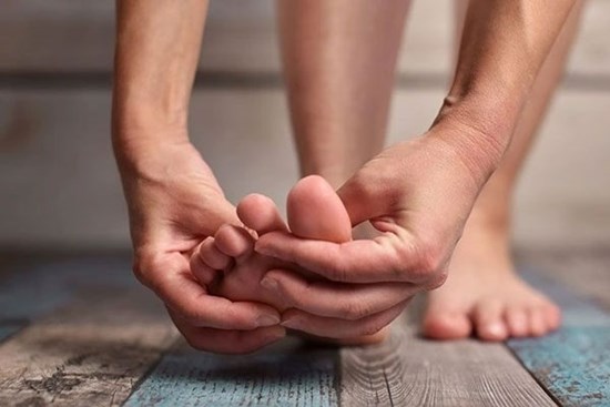 6 thay đổi trên chân ngỡ bình thường lại là dấu hiệu của ung thư ít người biết