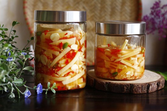 Cách làm măng ngâm ớt giòn đơn giản