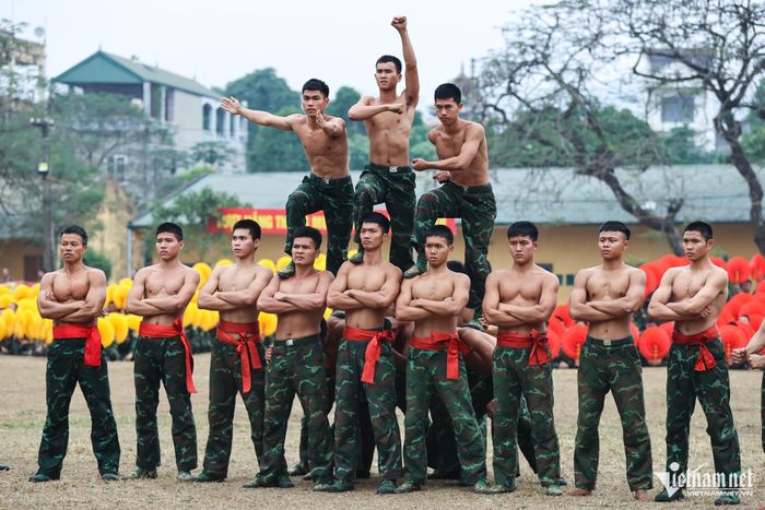 Đặc công tôi luyện những ngón đòn, tuyệt kỹ phô diễn ở triển lãm quốc phòng-17