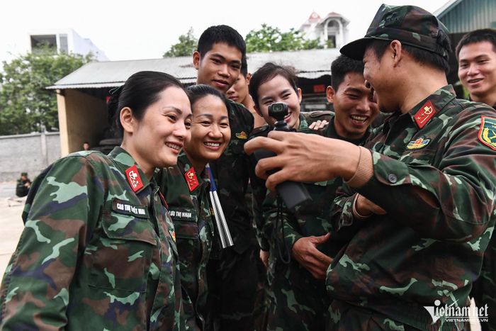 Đặc công tôi luyện những ngón đòn, tuyệt kỹ phô diễn ở triển lãm quốc phòng-18