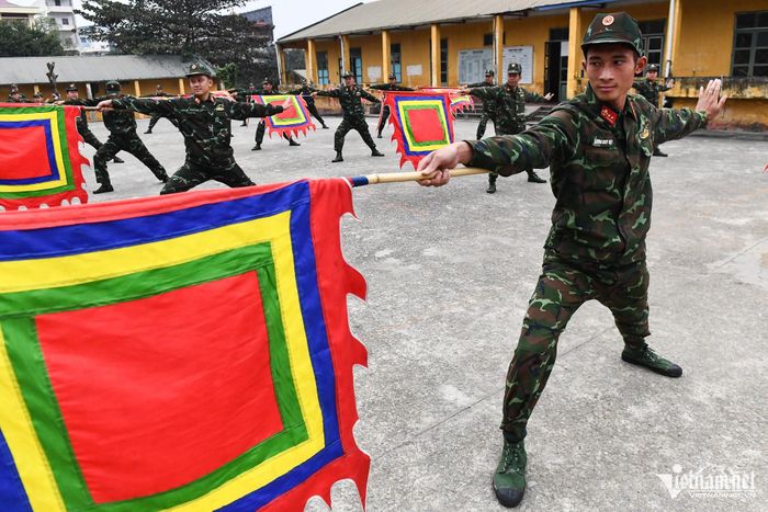 Đặc công tôi luyện những ngón đòn, tuyệt kỹ phô diễn ở triển lãm quốc phòng-13