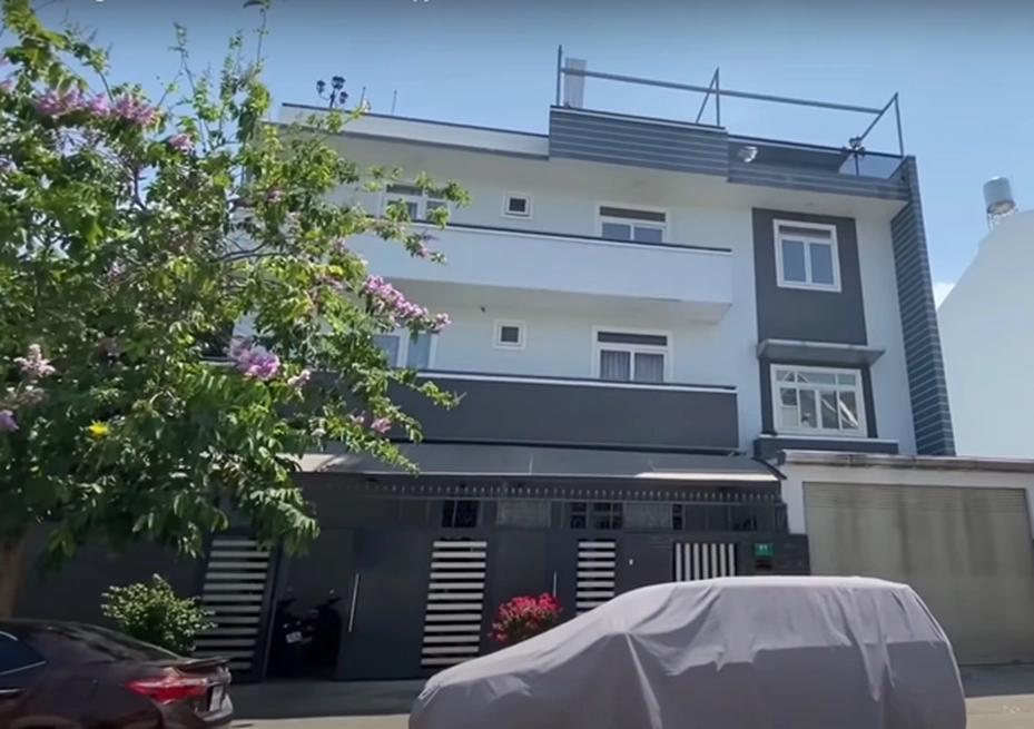 NSƯT Kim Tử Long: Chỉ là người bình thường sau những vai diễn-3