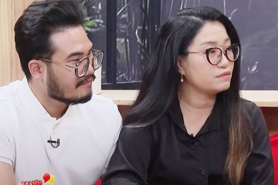 Chàng trai 10X ở TPHCM cưới vợ hơn 14 tuổi, cha mẹ hết lòng ủng hộ