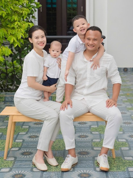 Hé lộ không gian trong căn nhà bạc tỷ của cầu thủ khoẻ nhất Việt Nam, từng được đặc cách khi lấy vợ-2