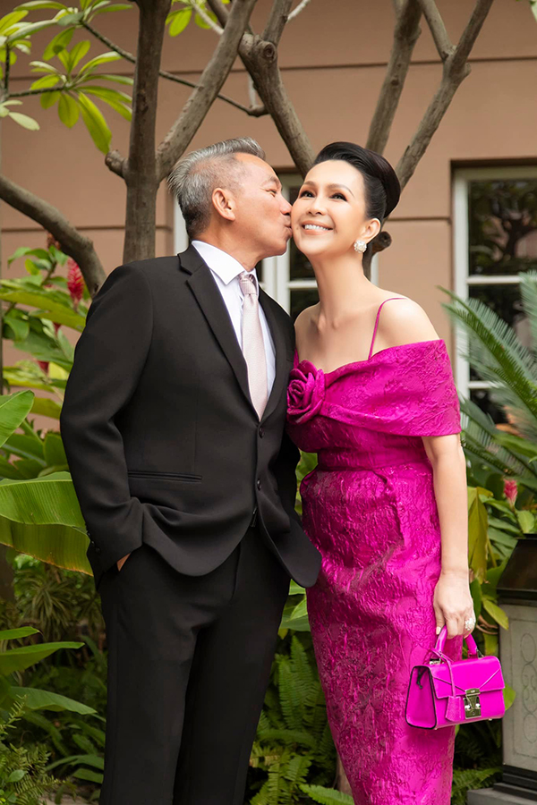 Một bóng hồng nổi tiếng từng đi qua đời Thương Tín giờ có cuộc sống thế nào bên chồng doanh nhân?-7