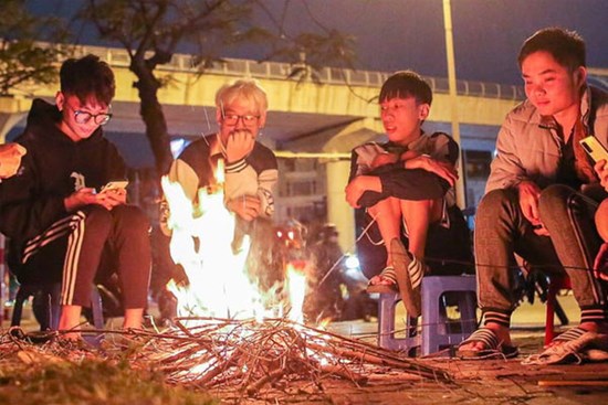 Hà Nội sắp đón đợt rét đậm đầu tiên, nhiệt độ thấp nhấp 10 độ C