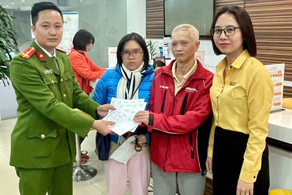 Bắt nghi phạm trong đường dây giả danh công an chiếm đoạt hơn 6 tỷ đồng-2