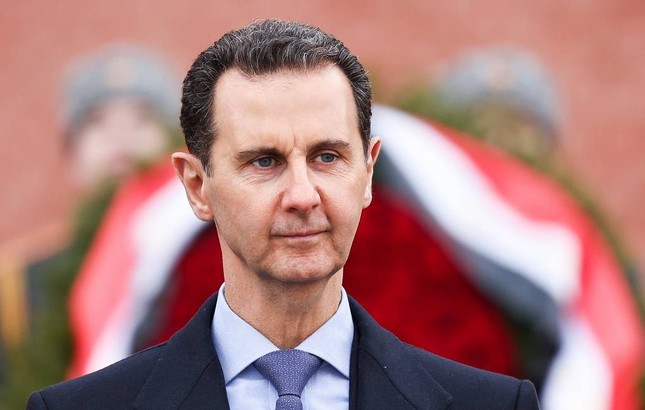 Những giờ hỗn loạn trước khi ông Bashar al-Assad lên máy bay rời Syria-1