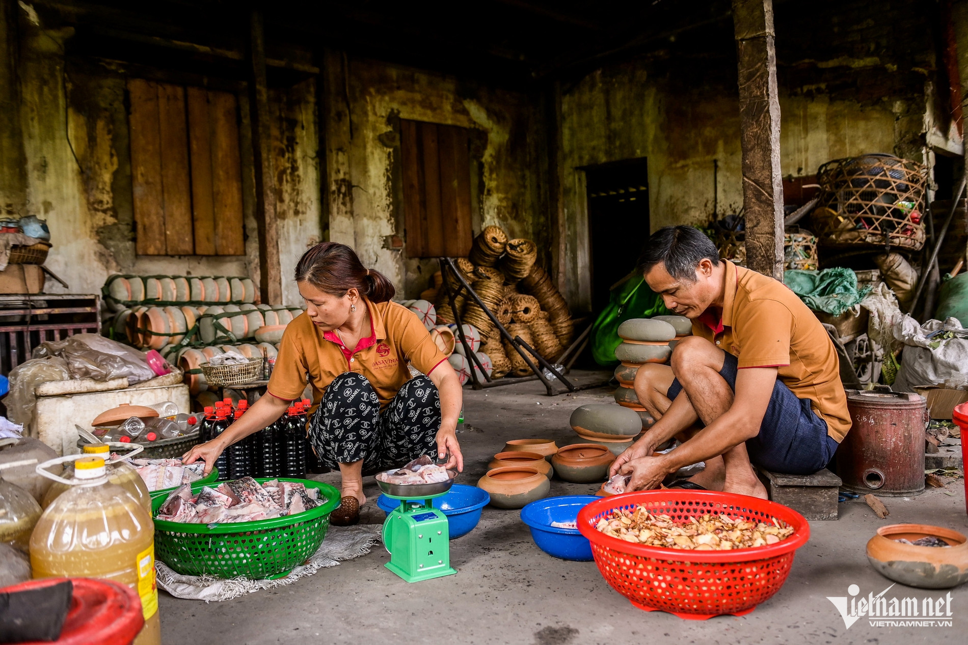 Ông chủ ở làng Vũ Đại tiết lộ bí mật sau gần 20 năm bán cá kho-2