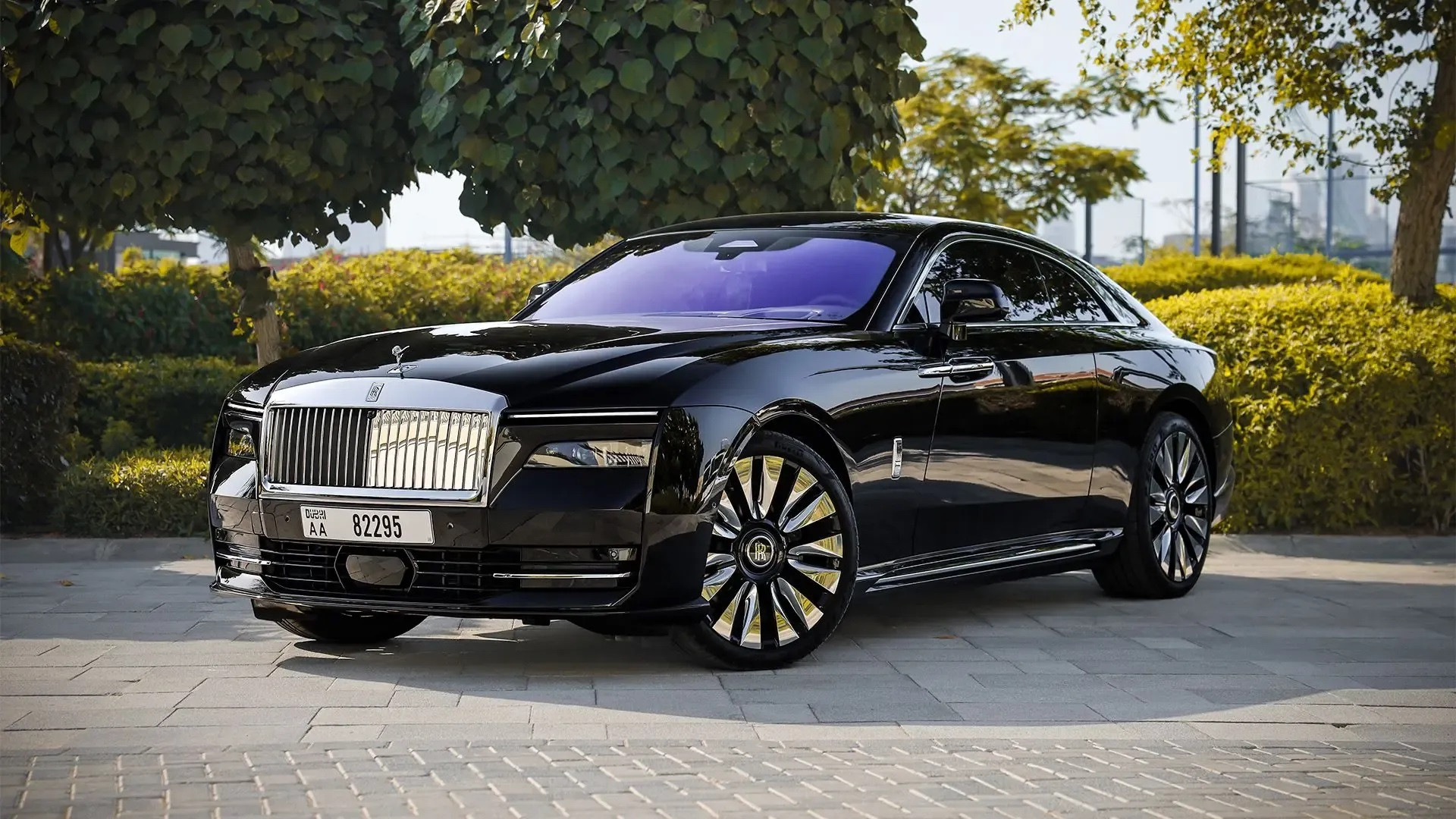 Sau Minh Nhựa, thêm đại gia Hà Nội chi 20 tỷ mua xe siêu sang Rolls-Royce chạy điện-7