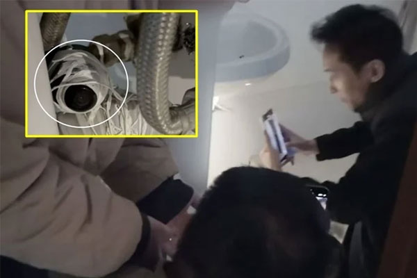 Lắp camera quay lén trong nhà vệ sinh, thầy hiệu trưởng ở Trung Quốc bị bắt-1