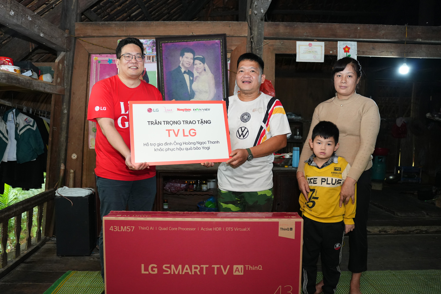 Yên Bái: TV LG mang Tết đến người dân chịu thiệt hại do bão Yagi-1